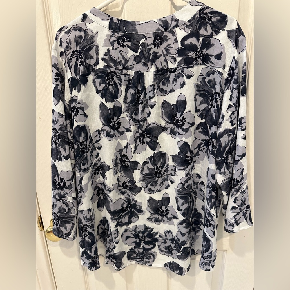 Monday Fun Floral Print Women's Top